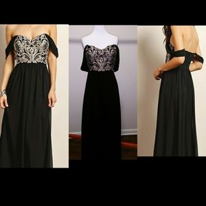 Black gown with gold embroidery sz S Soieblu